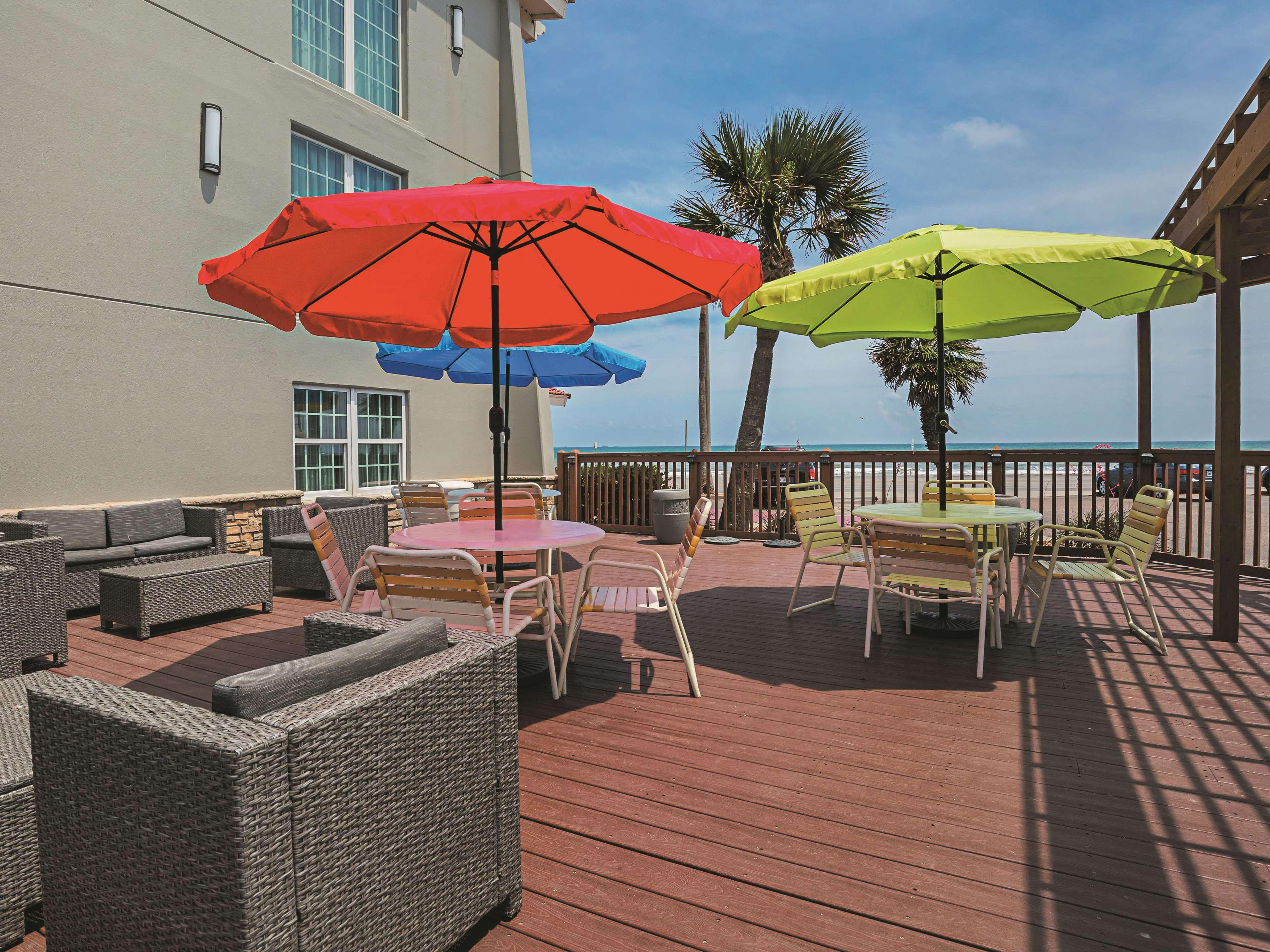 Wingate By Wyndham Beachfront At The Seawall Hotel Galveston