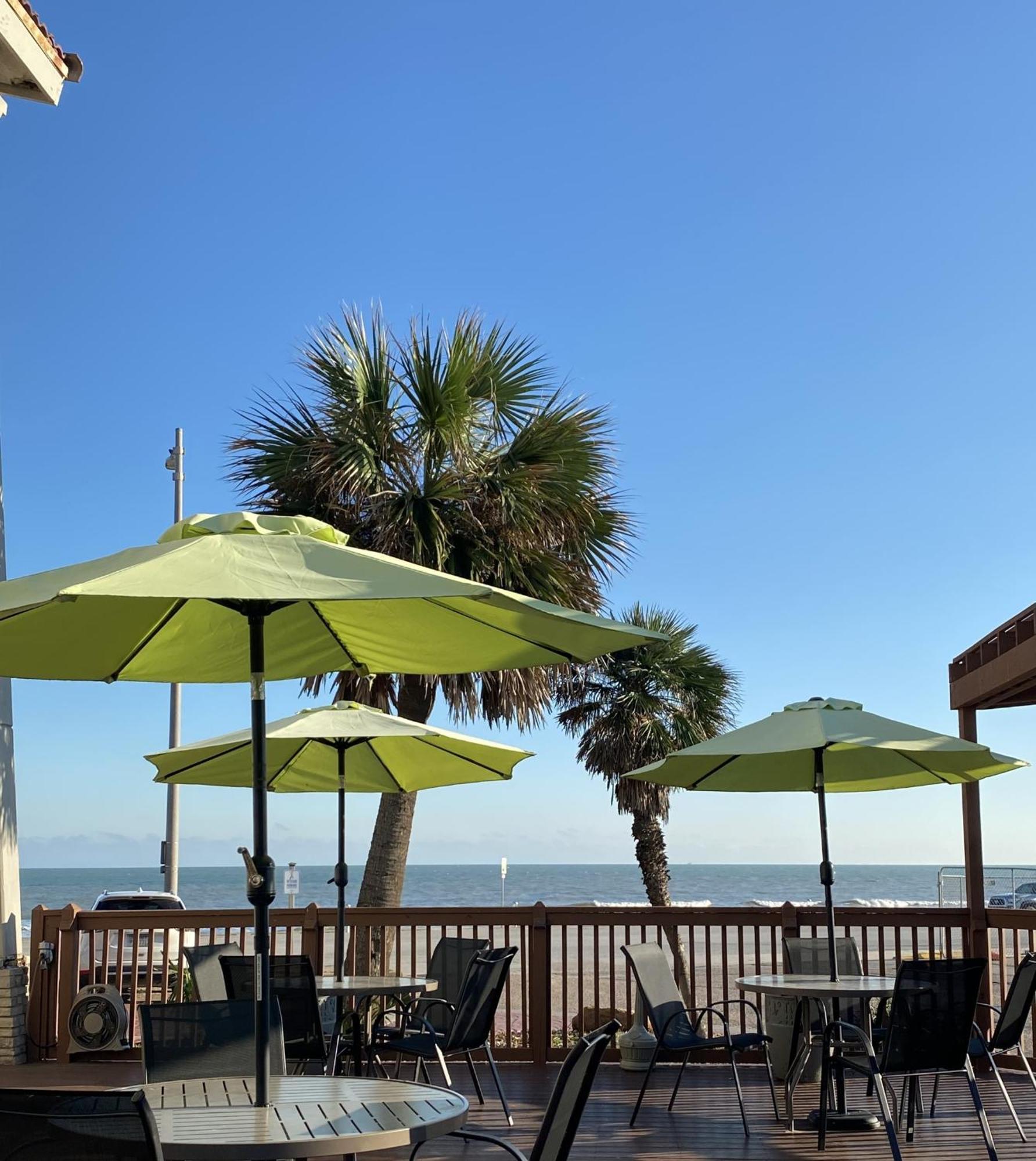 Wingate By Wyndham Beachfront At The Seawall Galveston