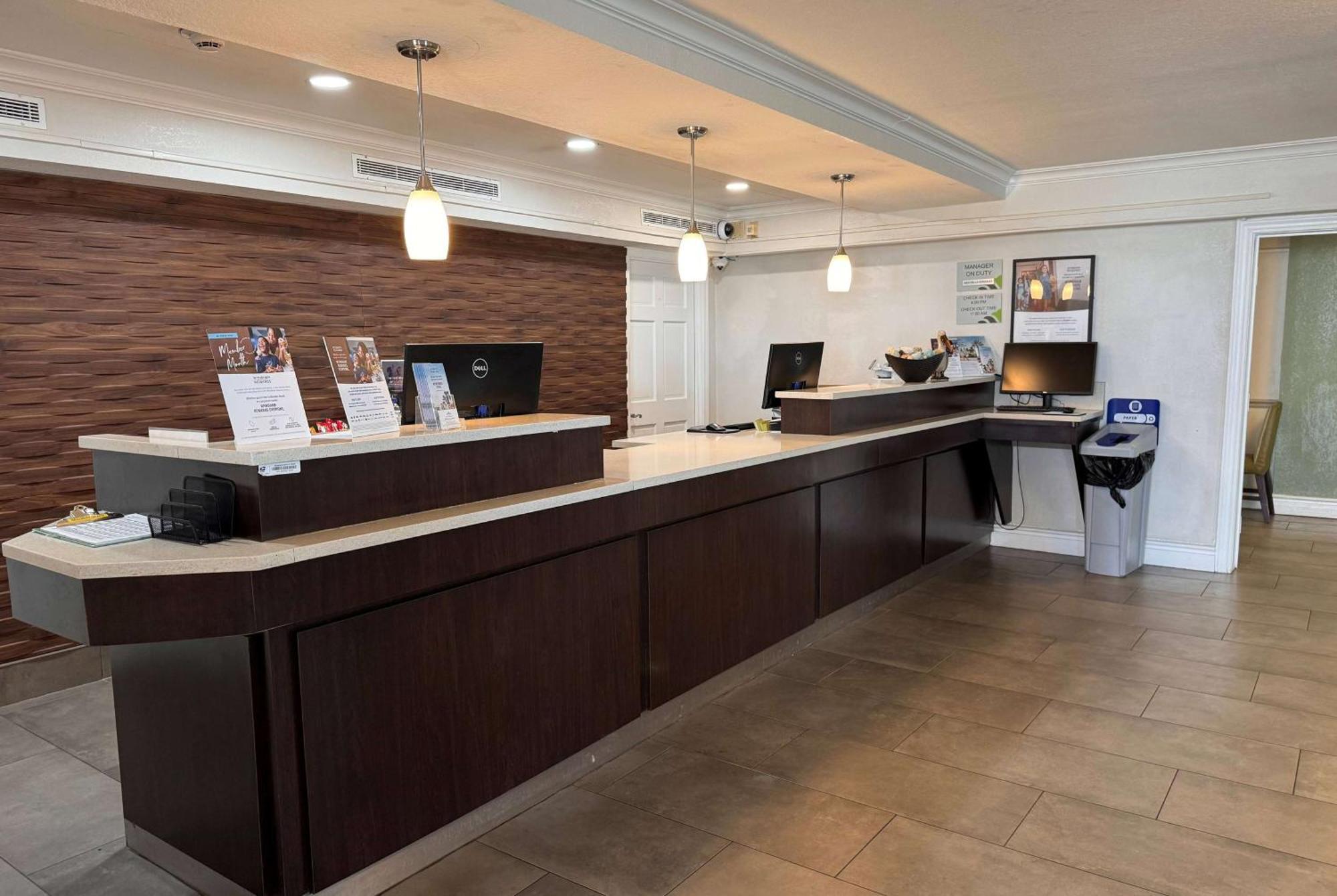 Wingate By Wyndham Beachfront At The Seawall 3* Galveston